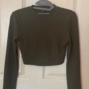 Green crop top / long sleeve